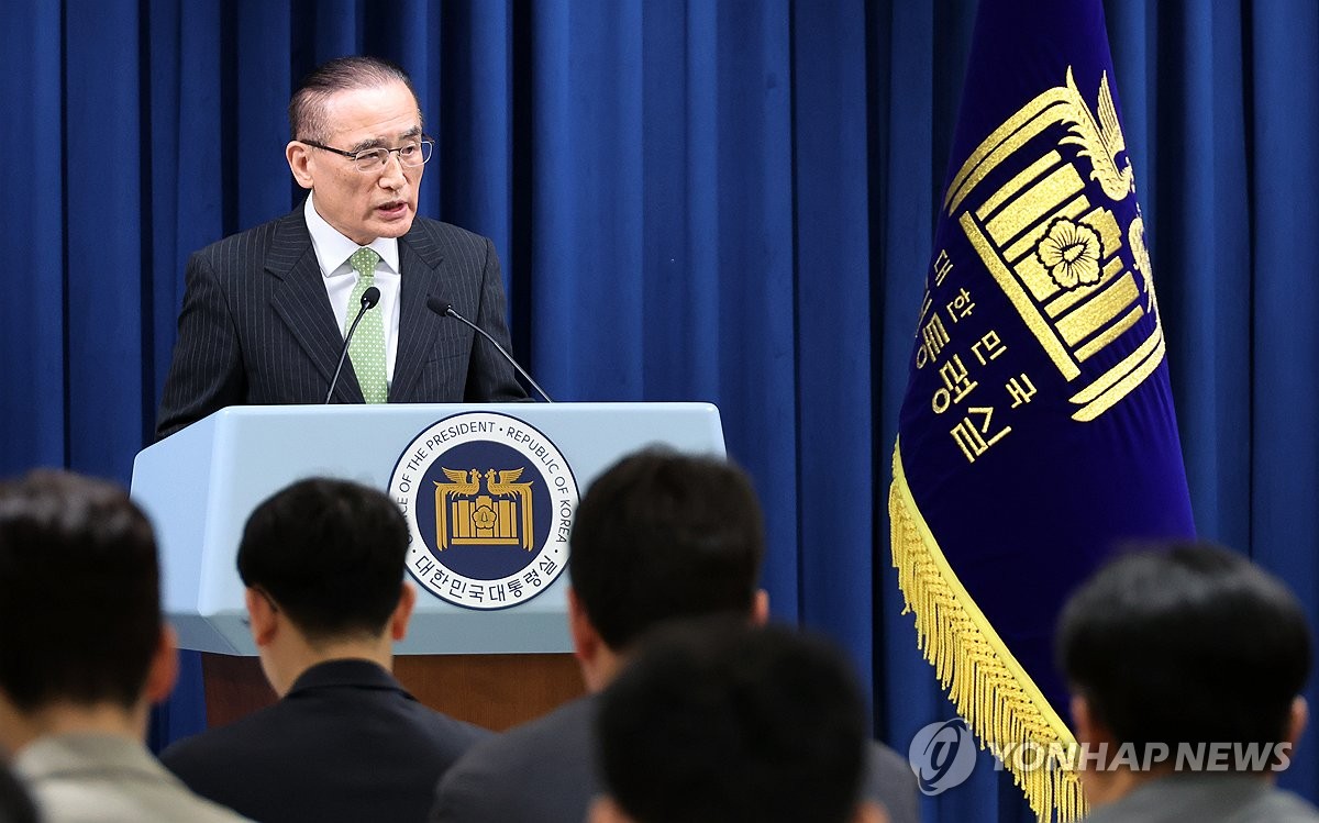 위성락 극가안보실장, 日총리보좌관과 조찬