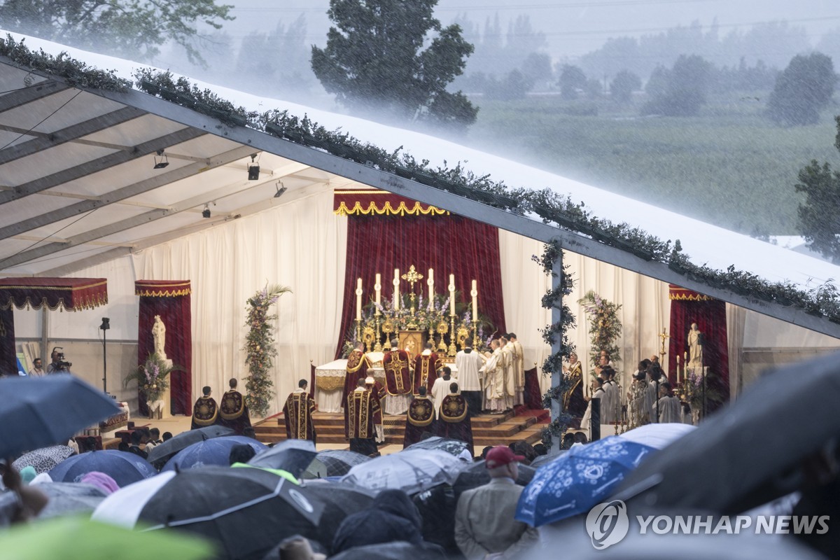 '성 비오 10세회'(SSPX)의 주교 서품식