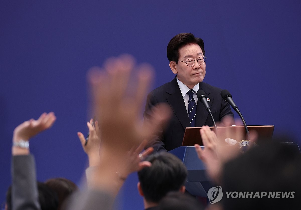 질문받는 이재명 대통령