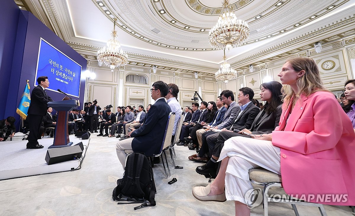 이재명 대통령 취임 후 일곱번째 기자회견